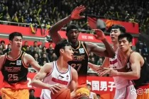 河南广东篮球巅峰对决激烈对抗引爆全场激情