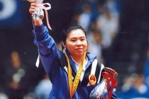 小山智丽与邓亚萍1994年亚运会乒乓球巅峰对决历史回顾