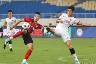 建业主场迎战亚泰中超焦点战激烈碰撞引爆全场激情