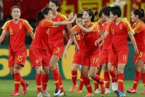 中国女足迎战德国队 铿锵玫瑰再展英姿