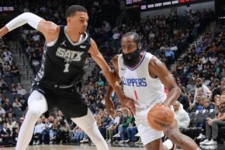 马刺vs快船NBA视频直播西部焦点战激烈对决解析