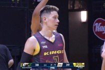 林书豪对阵湖人狂砍三十八分引爆全场