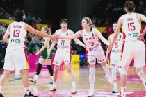 日本女篮迎战美国女篮奥运资格赛焦点对决