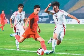 中国对巴林亚洲杯小组赛关键战役上演精彩逆转