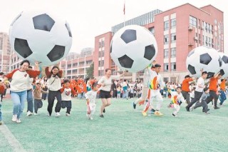 童心飞扬世界杯：亲子足球嘉年华点燃下一代绿茵梦想