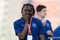 埃弗顿激战热刺英超争四大战一触即发