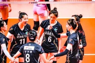 江苏女排激战上海女排精彩对决引全场沸腾